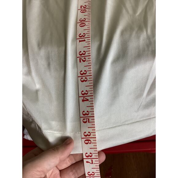 Vanity Fair Women VNTG Satin/lace Nightgown Med  off white EUC Modest Intimates - Picture 5 of 8